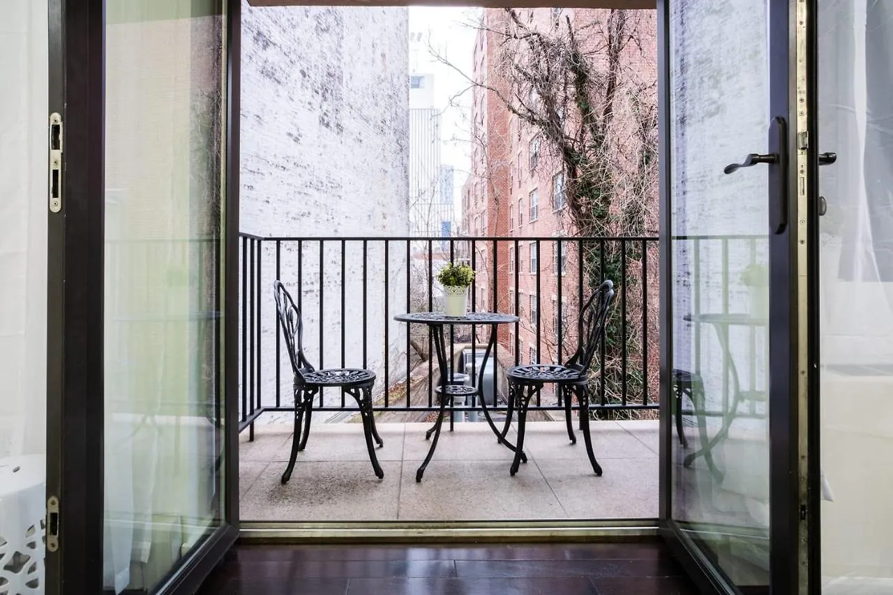뉴욕 809-3B Columbus Circle W D New Bldg Balcony 아파트